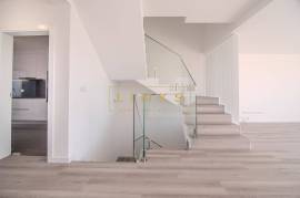 3 bedroom villa with views in Funchal 3 bedroom villa with views in Funchal