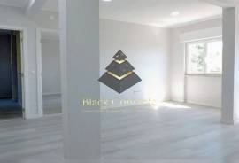 Fully Renovated T2 in Setubal Fully Renovated T2 in Setubal