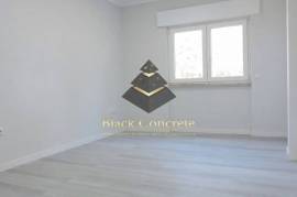 Fully Renovated T2 in Setubal Fully Renovated T2 in Setubal