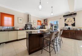 Varandas do Lago - 7-Bedroom villa with pool and sea views