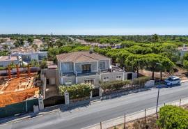 Varandas do Lago - 7-Bedroom villa with pool and sea views