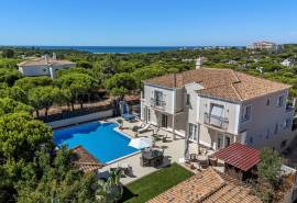 Varandas do Lago - 7-Bedroom villa with pool and sea views