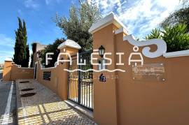 LONG-TERM RENTAL (minimum 1 year, available from October 1st) LONG-TERM RENTAL (minimum 1 year, available from October 1st)