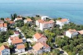 SUKOŠAN - 2ND ROW TO THE SEA - Land with project