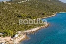 Agricultural land of 1923 m2 in bay Prtljug - Lukoran, island Ugljan