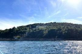 LAND COMPLEX WITH AREA OF 3816 M2 IN A CONSTRUCTION ZONE, IN A BEAUTIFUL LOCATION BY THE SEA–KUKLJICA, ISLAND OF UGLJAN