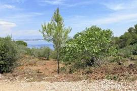 BUILDING PLOT OF 1260 m² WITH A SEA VIEW – KUKLJICA, ISLAND OF UGLJAN