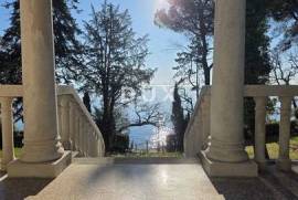 Kvarner, Lovran, Austro-Hungarian villa, 600 m2