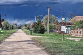 Panoramic family house on a 5,000 m² plot in Ceglédpusztán - life close to nature next to the fishing lake