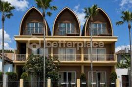 Elegant Leasehold Guesthouse in Canggu Babakan with Three Rooftop Joglo Rooms, Open Living Spaces, Rice Field Views and Prime Location