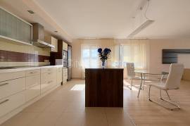 Apartment for sale in Riga, 131.30m2