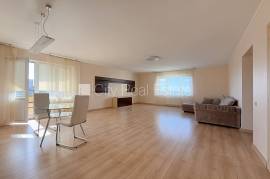 Apartment for sale in Riga, 131.30m2