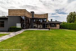 Detached house for sale in Jurmala, 346.50m2 Detached house for sale in Jurmala, 346.50m2