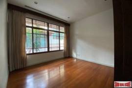 Baan Sansiri Sukhumvit 67 - Excellent Luxury Five Bedroom Home for Rent in a Gated Phra Khanong Estate - Pet Friendly Baan Sansiri Sukhumvit 67 - Excellent Luxury Five Bedroom Home for Rent in a Gated Phra Khanong Estate - Pet Friendly