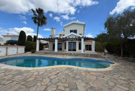 Amazing 3 Bedroom Sea View Villa - Sea Caves, Peyia, Paphos