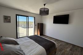 8 room, 293m2 House for sale in Magalas - 895 000 € * 8 room, 293m2 House for sale in Magalas - 895 000 € *