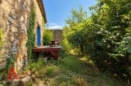 1 room, 650m2 Stone outhouse for sale in Gabian - 105 000 € * 1 room, 650m2 Stone outhouse for sale in Gabian - 105 000 € *