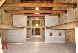 1 room, 650m2 Stone outhouse for sale in Gabian - 105 000 € * 1 room, 650m2 Stone outhouse for sale in Gabian - 105 000 € *