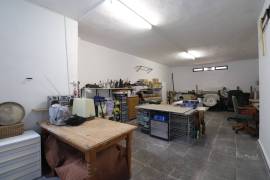 listing listing