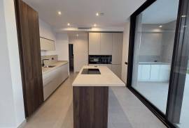 listing listing