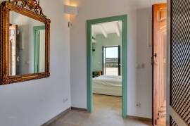 listing listing