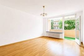 Ready to move 2-Room Apartment with Balcony in Gesundbrunnen