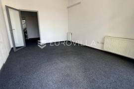Slavonski Brod, Office Space 48 m² in Štampareva Street