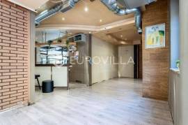 Omiš, Commercial Property Various Uses, Long-Term Lease - 91 m²