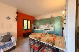BUDONI S'ISCALA | caposchiera con giardino privato e veranda