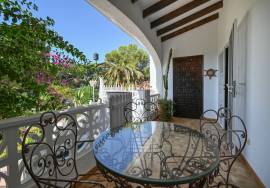 listing listing