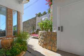 listing listing