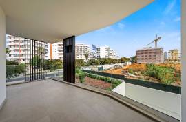 Stylish and Modern New Apartment with Pool Next to Praia da Rocha Stylish and Modern New Apartment with Pool Next to Praia da Rocha