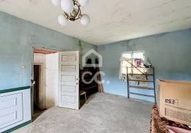 House for Restoration in Travancas 110 m² House for Restoration in Travancas 110 m²