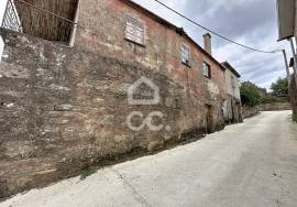 House for Restoration in Travancas 110 m² House for Restoration in Travancas 110 m²