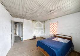 House for Restoration in Travancas 110 m² House for Restoration in Travancas 110 m²