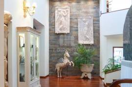 Exclusive 6 bedroom villa with 4,000 m² plot and Private Pool in Lousada Exclusive 6 bedroom villa with 4,000 m² plot and Private Pool in Lousada