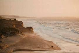 Moradia T3 na primeira linha de mar, na Praia D'el Rey, Óbidos Moradia T3 na primeira linha de mar, na Praia D'el Rey, Óbidos