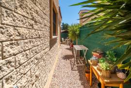 listing listing