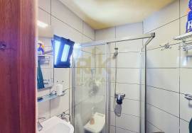 Mixed building with 2,970m²