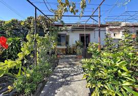 Mixed building with 2,970m²