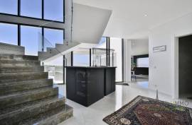 Nazaré — Perched Above the Ocean, a Villa with Pool for Family Life Nazaré — Perched Above the Ocean, a Villa with Pool for Family Life