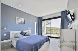 Nazaré — Perched Above the Ocean, a Villa with Pool for Family Life Nazaré — Perched Above the Ocean, a Villa with Pool for Family Life