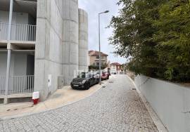 Brand new 1 bedroom duplex apartment, near Praça do Marquês in Porto, for rent.