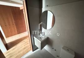 Brand new 1 bedroom duplex apartment, near Praça do Marquês in Porto, for rent.