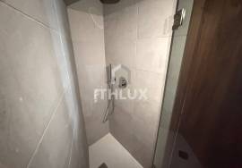 Brand new 1 bedroom duplex apartment, near Praça do Marquês in Porto, for rent.