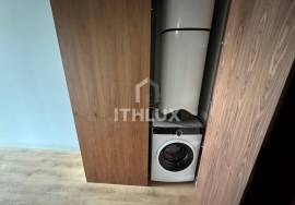 Brand new 1 bedroom duplex apartment, near Praça do Marquês in Porto, for rent.
