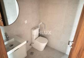 Brand new 1 bedroom duplex apartment, near Praça do Marquês in Porto, for rent.