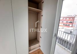 Brand new 1 bedroom duplex apartment, near Praça do Marquês in Porto, for rent.