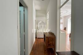 Charming 2 Bedroom Apartment in Arroios — View of São Jorge Castle