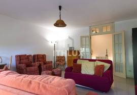 3 Bedrooms in Laranjeiras - Prestige Rental, Lisbon 3 Bedrooms in Laranjeiras - Prestige Rental, Lisbon